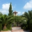 Restaurant a la natura    Complex gastronmic situat en una masia catalana de finals del segle XIX dins d'un parc natural de 10 hectrees dotat d'una extraordinria massa arbria i extica, fent referncia a la seva alzina mil  lenria (s.XVIII), catalogada com una de les tres ms grans de Catalu