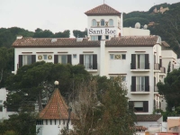 Hotel Sant Roc, en un lloc priviligiat al Cami de Ronda