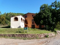 Entrada a l'Escola de natura La Rectoria de Vallcrquera