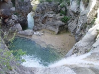 El Serra de Prades, situat entre els Parcs Naturals del Montsant i Poblet, gaudeix d'un entorn salvatge i de gran bellesa per gaudir amb la Familia.