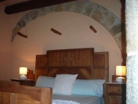 Habitaci de La Pahissa amb un llit individual a ms.
