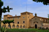 Can Lle i l'ermita del Roser, Sant Mart Sarroca.