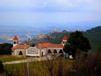 Cavas Oliv Batllori i Castell de Subirats.