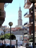 Campanar de Sant Joan, vist des el carrer Abat Llort.