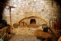 Antic forn medieval de Conesa.