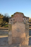 Font del Saladà, el Sr. Macià, veí d’Alcanó, va construir una font al costat del polisportiu. Està feta de pedres arrodonides de diferents colors.