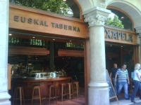 Restaurant de tapes Basques al centre de Barcelona